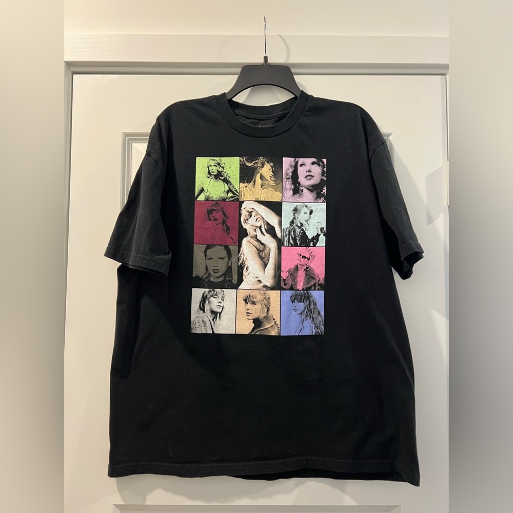 Taylor Swift Black Eras Tour T-Shirt Size Large New